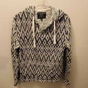Women's American Eagle Outfitters Hoodie. Size XS Gray White Geo design, Ex Con!